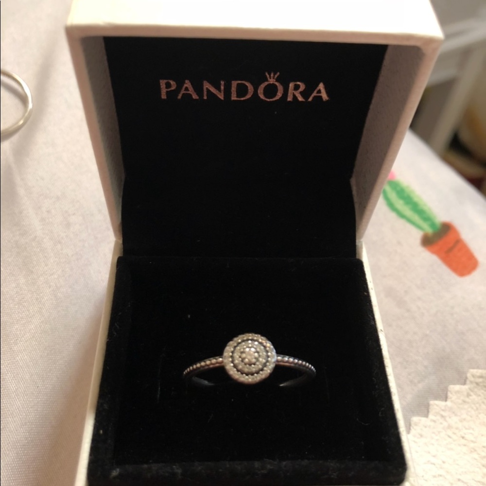 •PANDORA• Radiant Elegance, Clear CZ ring